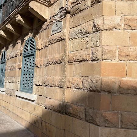 Parisio One Bedroom Maisonette In Sliema Dış mekan fotoğraf