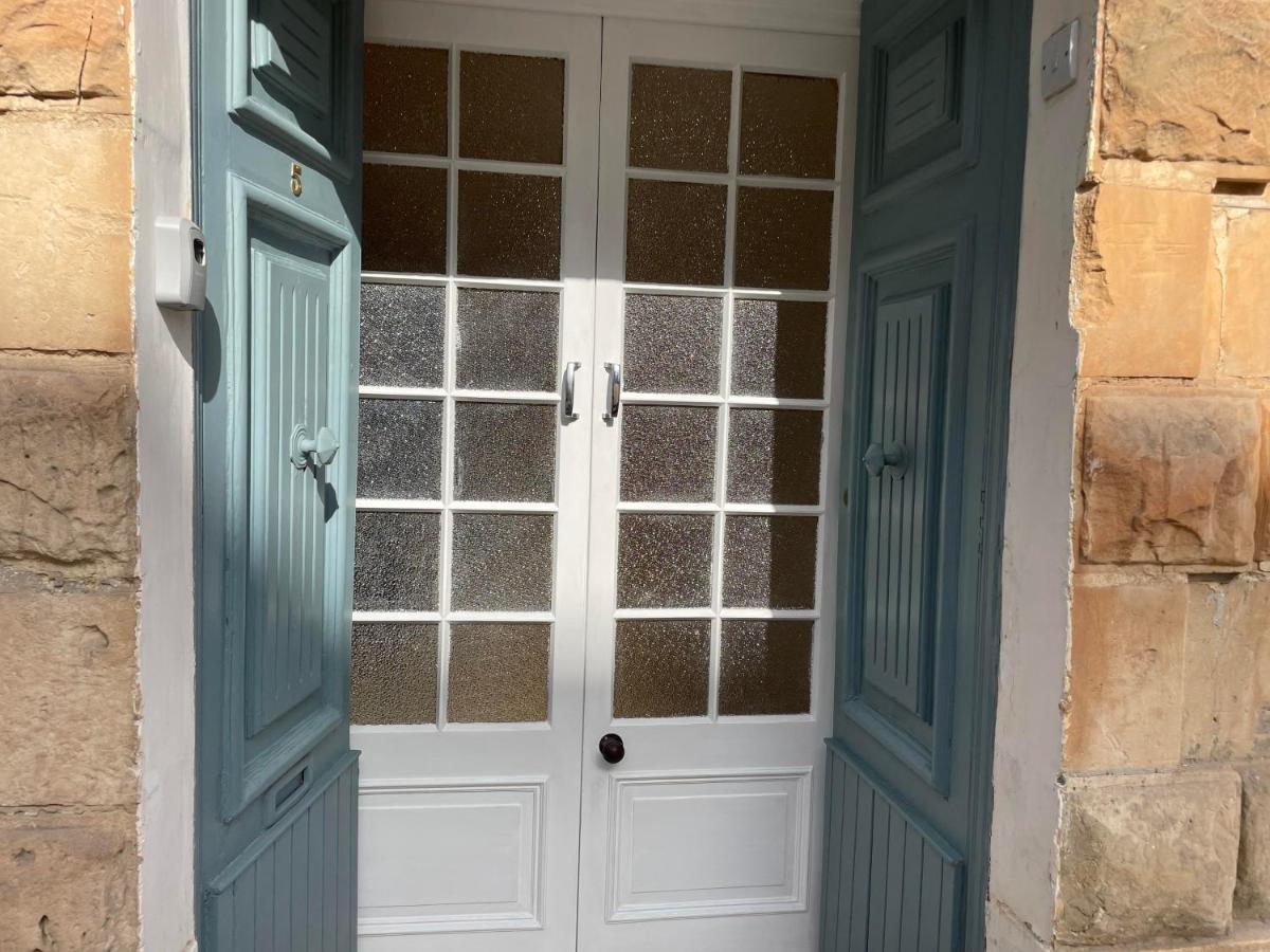 Parisio One Bedroom Maisonette In Sliema Dış mekan fotoğraf